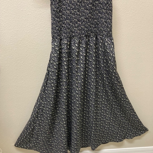 Black Entro Dress - Mid length - Picture 2 of 6